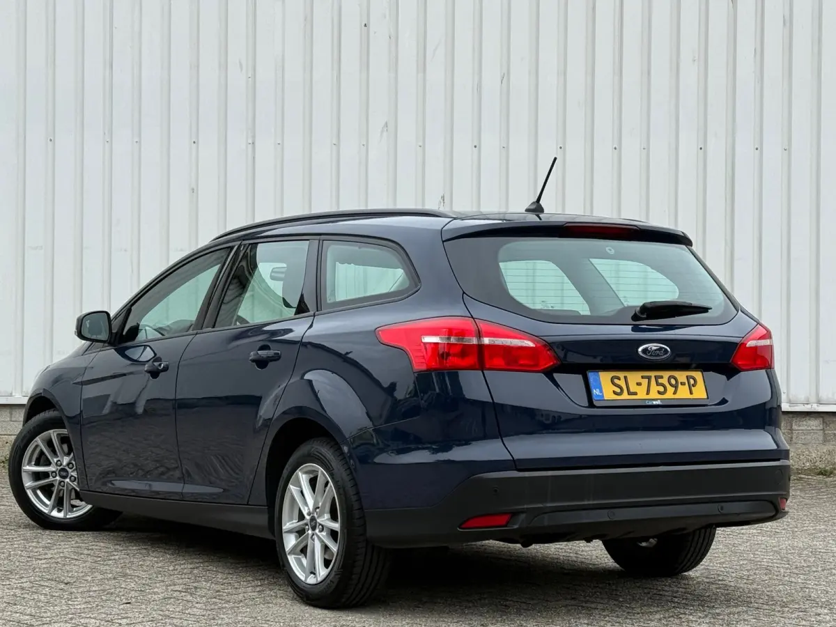 1.0 Lease Edition D-RiemVV,Airco,Navi,Camera,Cruise,PDC,Bleutooth,ISOFIX,N.A.P!Apk tot 11-05-2026!
