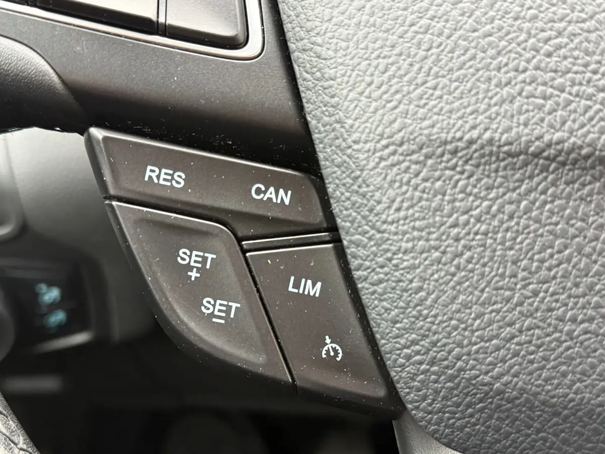 1.0 Lease Edition D-RiemVV,Airco,Navi,Camera,Cruise,PDC,Bleutooth,ISOFIX,N.A.P!Apk tot 11-05-2026!