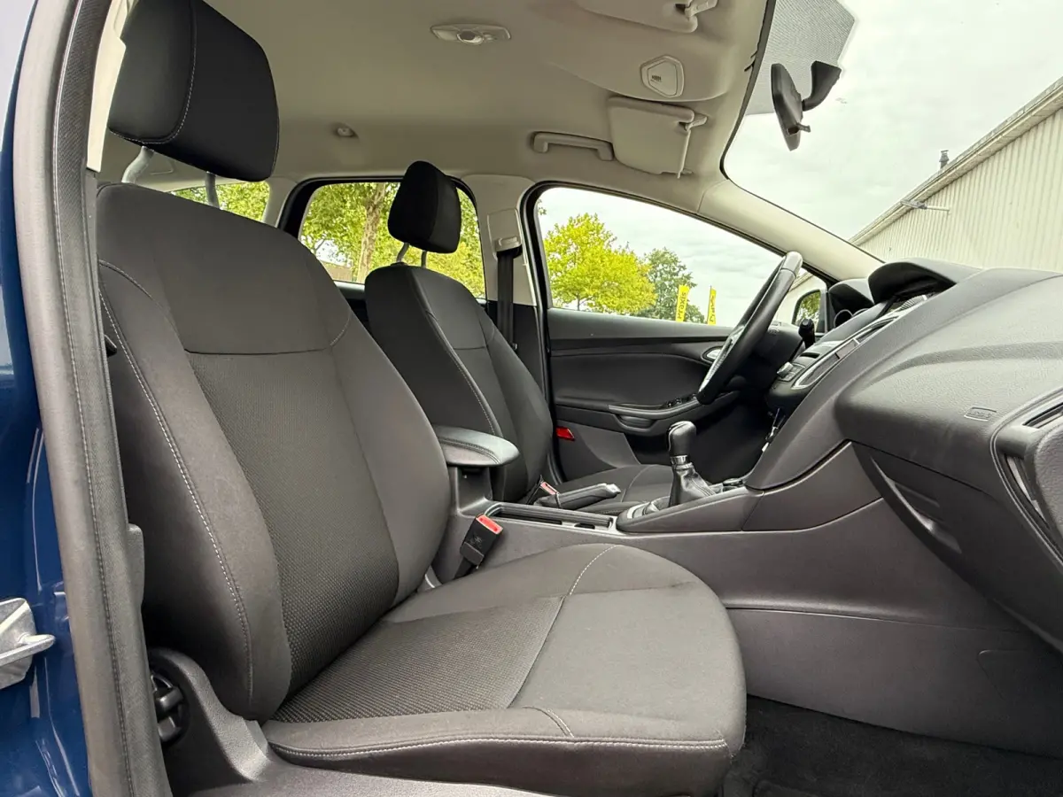 1.0 Lease Edition D-RiemVV,Airco,Navi,Camera,Cruise,PDC,Bleutooth,ISOFIX,N.A.P!Apk tot 11-05-2026!