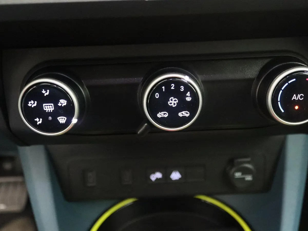 1.2 Hybrid ICON | Automaat | Lichtmetalen Velgen |