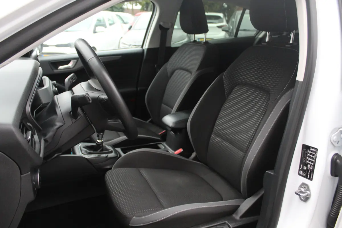 1.0 EcoBoost Hybrid Connected