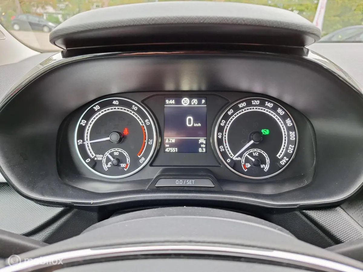 1.0 TSI AMBITION AUTOMAAT • 1e EIGENAAR • NAVIGATIE •