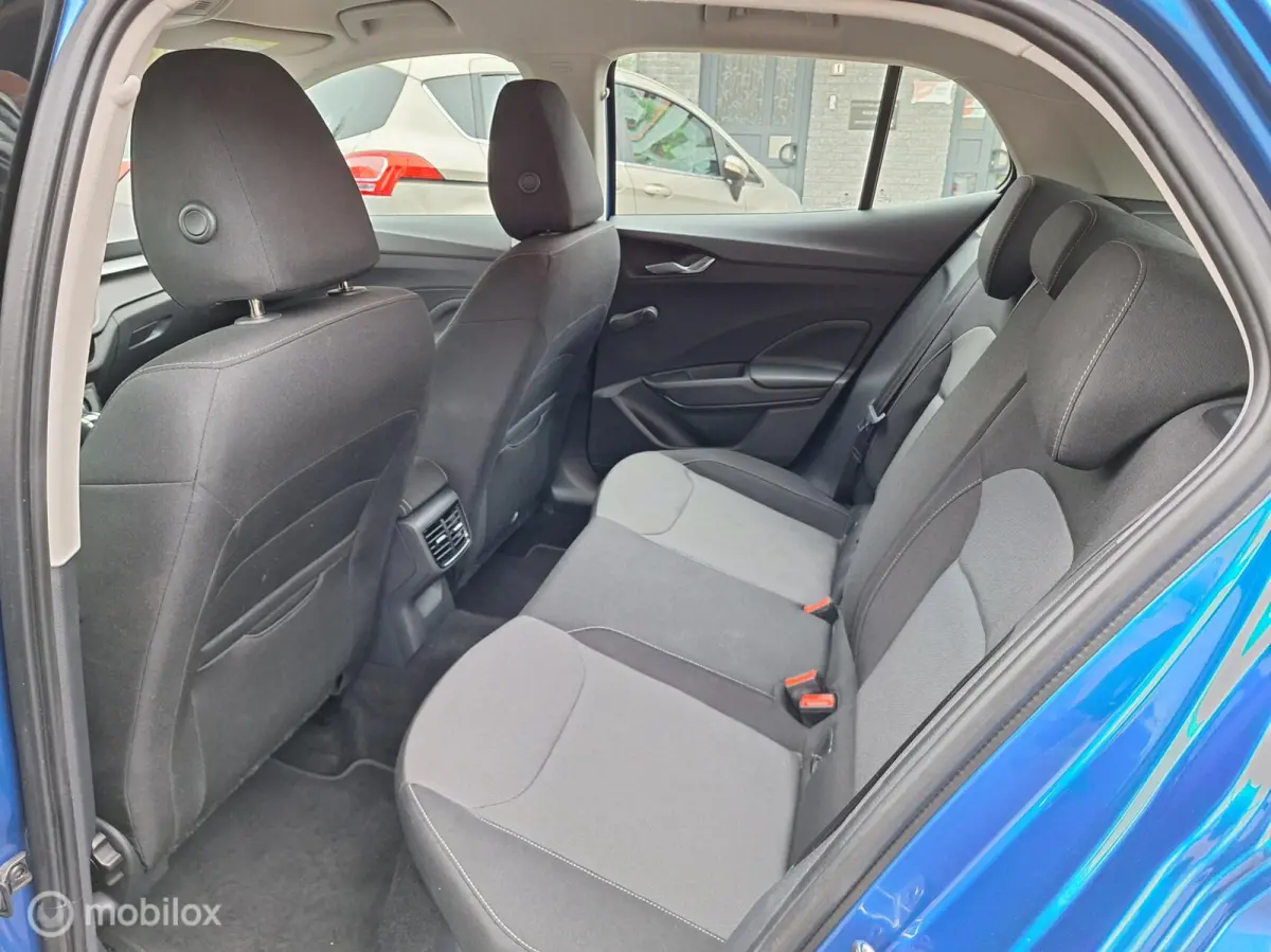 1.0 TSI AMBITION AUTOMAAT • 1e EIGENAAR • NAVIGATIE •