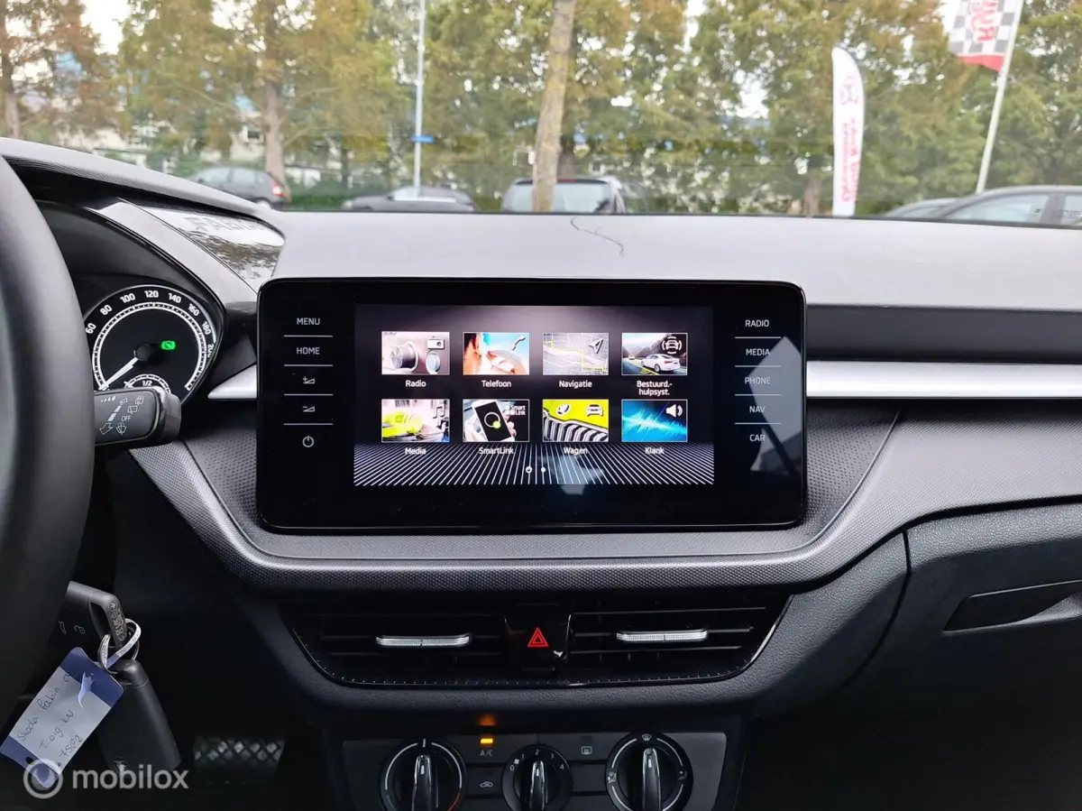 1.0 TSI AMBITION AUTOMAAT • 1e EIGENAAR • NAVIGATIE •