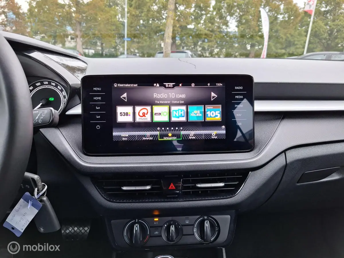 1.0 TSI AMBITION AUTOMAAT • 1e EIGENAAR • NAVIGATIE •