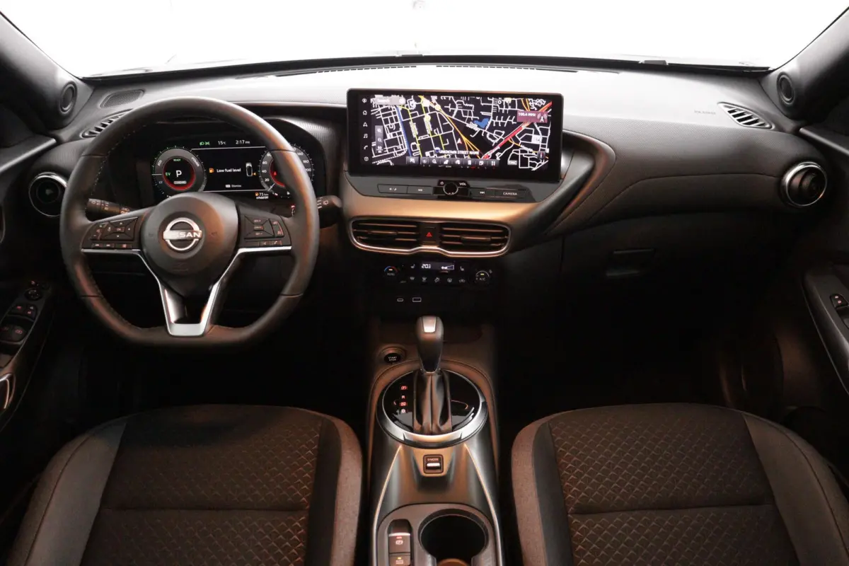 1.6 Hybrid N-Connecta | € 6.000,- voorraadvoordeel!! | Stoel, stuur en voorruit verwarming | Navigatie | Draadloos Apple carplay& Android auto | Keyless entry& Start |