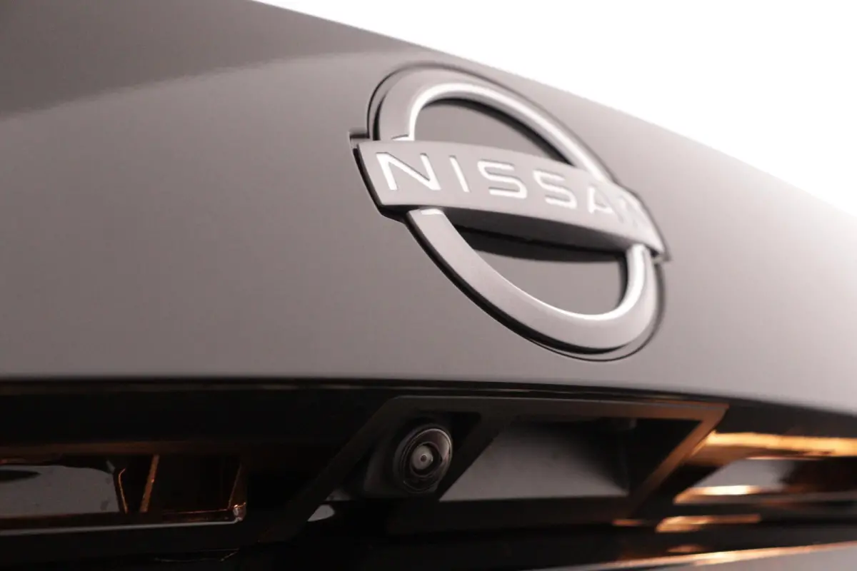 1.6 Hybrid N-Connecta | € 6.000,- voorraadvoordeel!! | Stoel, stuur en voorruit verwarming | Navigatie | Draadloos Apple carplay& Android auto | Keyless entry& Start |