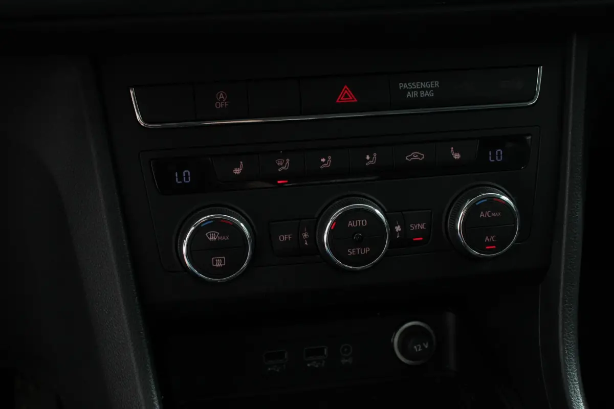 1.5 TSI DSG Style Navigatie Apple Carplay/Android Auto Cruise Control Stoelverwarming Elektrische Achterklep Beats Audio