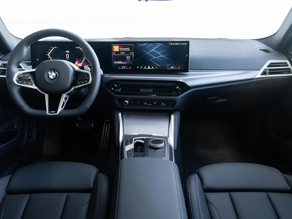 420i M Sport Pro | Schuif-/kanteldak | Harman Kardon | Stoel en Stuurwiel verwarming | Comfort Access | Elektrische achterklep
