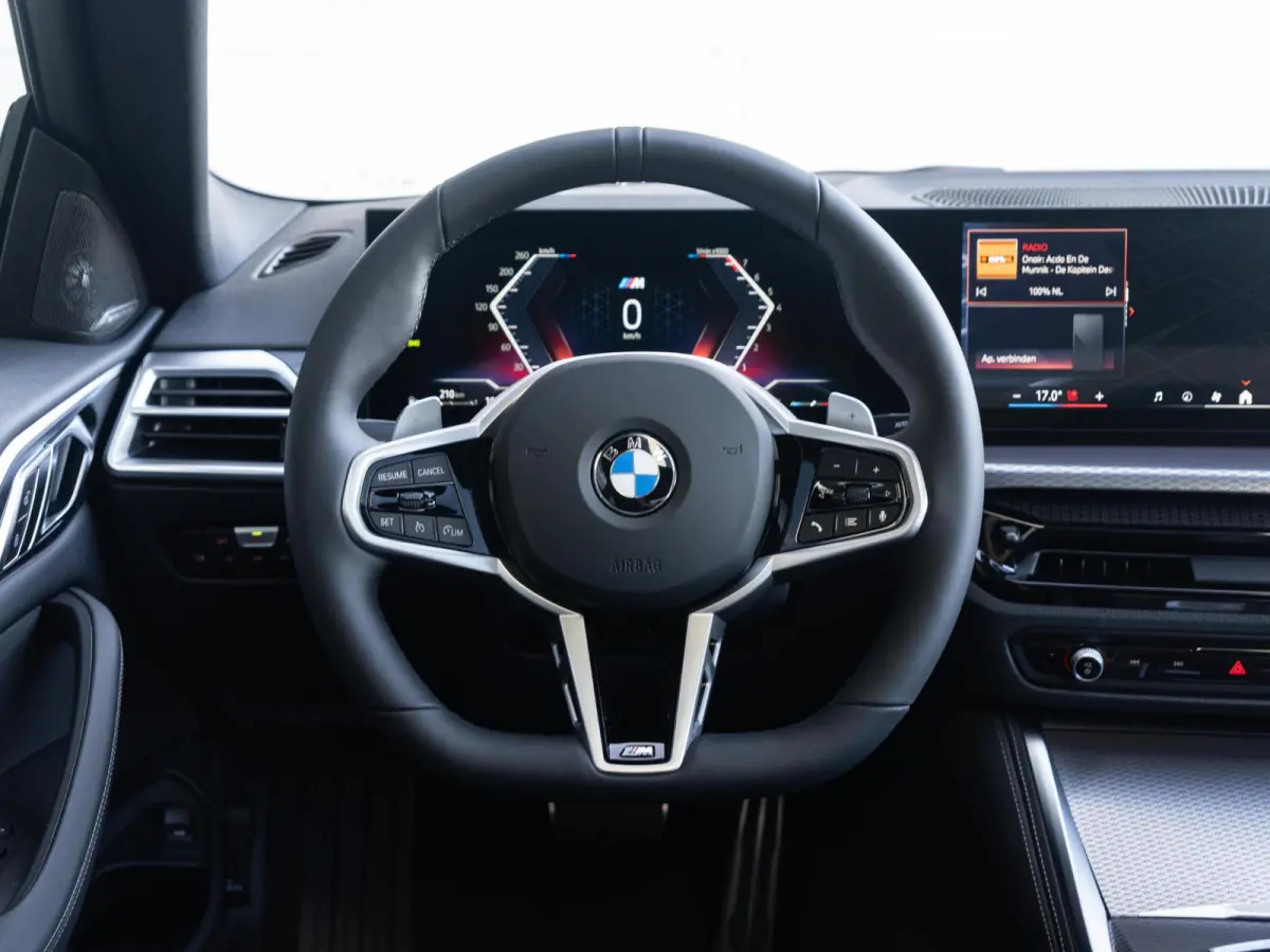 420i M Sport Pro | Schuif-/kanteldak | Harman Kardon | Stoel en Stuurwiel verwarming | Comfort Access | Elektrische achterklep
