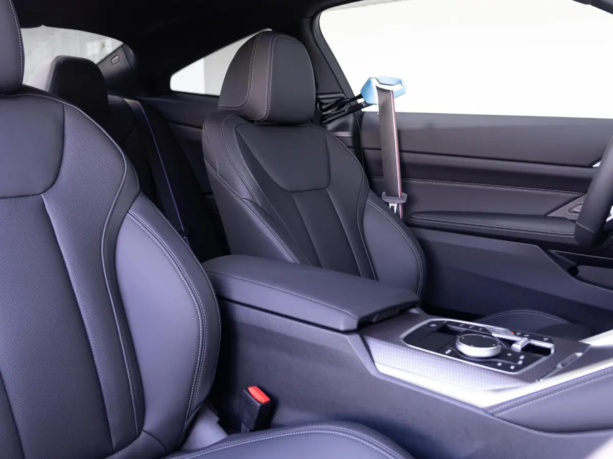 420i M Sport Pro | Schuif-/kanteldak | Harman Kardon | Stoel en Stuurwiel verwarming | Comfort Access | Elektrische achterklep