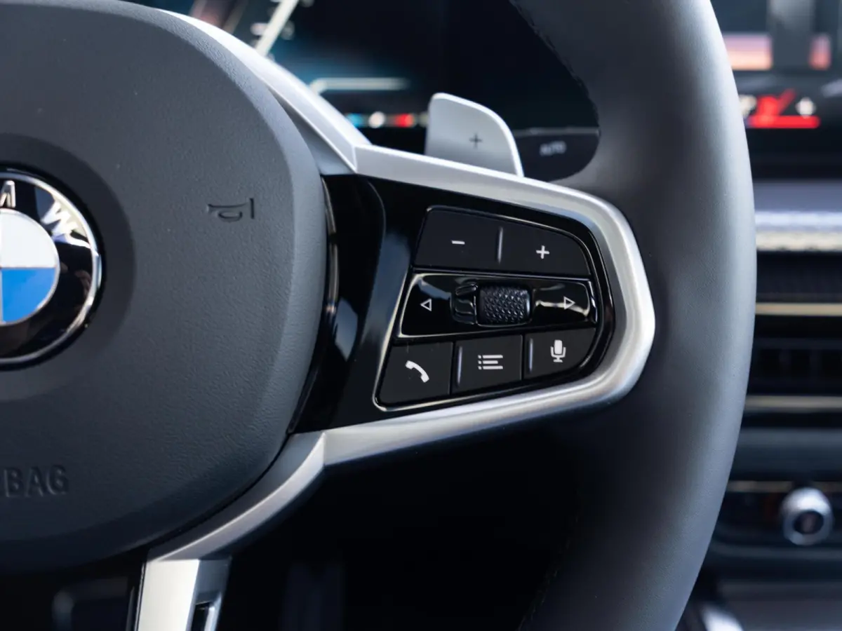 420i M Sport Pro | Schuif-/kanteldak | Harman Kardon | Stoel en Stuurwiel verwarming | Comfort Access | Elektrische achterklep