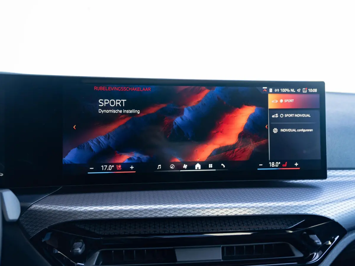 420i M Sport Pro | Schuif-/kanteldak | Harman Kardon | Stoel en Stuurwiel verwarming | Comfort Access | Elektrische achterklep