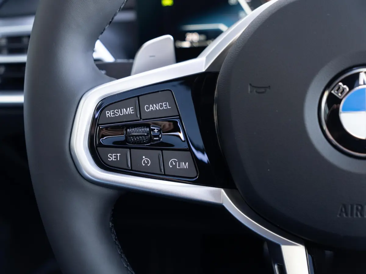 420i M Sport Pro | Schuif-/kanteldak | Harman Kardon | Stoel en Stuurwiel verwarming | Comfort Access | Elektrische achterklep