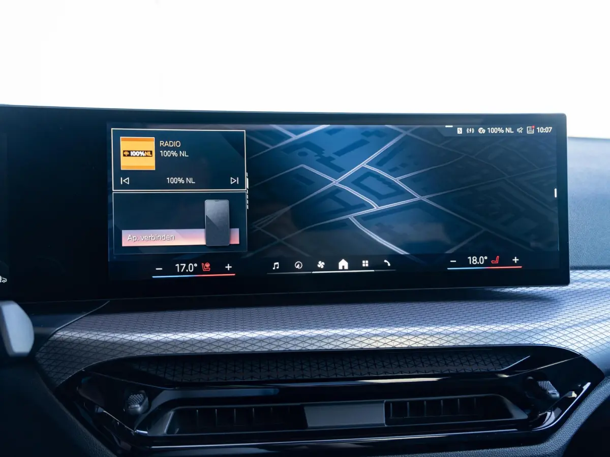420i M Sport Pro | Schuif-/kanteldak | Harman Kardon | Stoel en Stuurwiel verwarming | Comfort Access | Elektrische achterklep