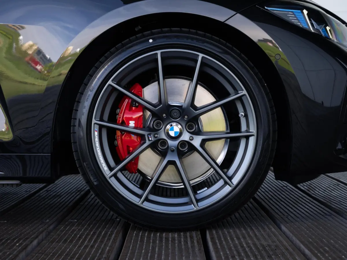 420i M Sport Pro | Schuif-/kanteldak | Harman Kardon | Stoel en Stuurwiel verwarming | Comfort Access | Elektrische achterklep