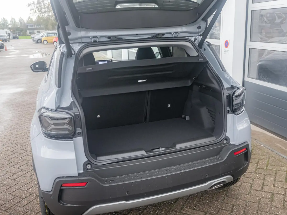 1.2 e-Hybrid Summit | Uit voorraad leverbaar | Winter Pack | Schuif/Kanteldak | Infotaiment&Convenience Pack | Bicolore