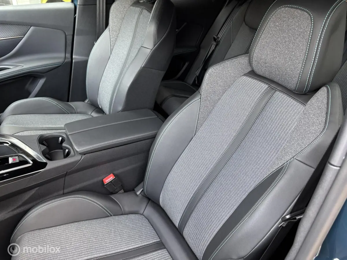 1.6 HYbrid 190 Allure Pack Business Navigatoe Adaptive Cruise control