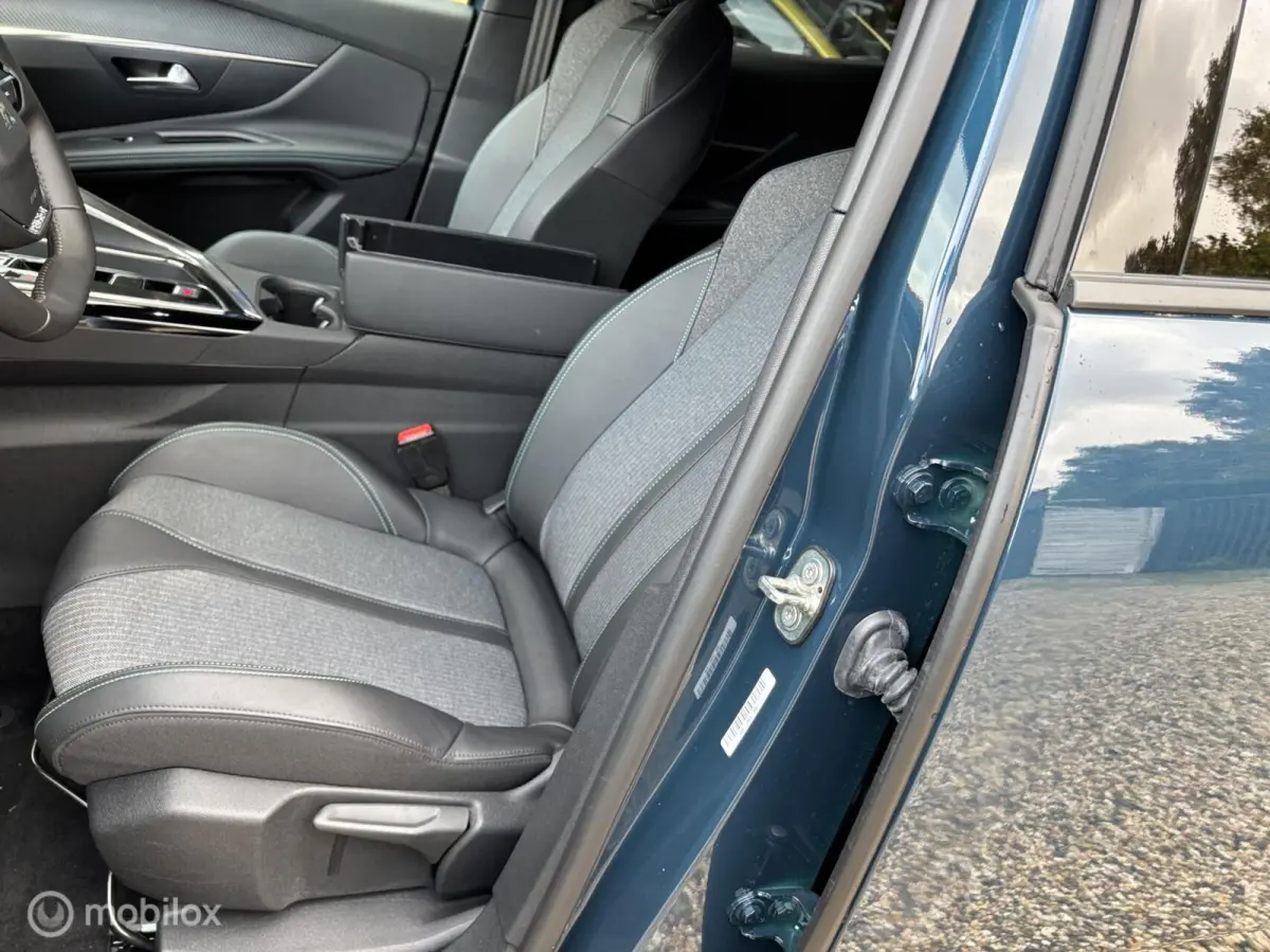 1.6 HYbrid 190 Allure Pack Business Navigatoe Adaptive Cruise control