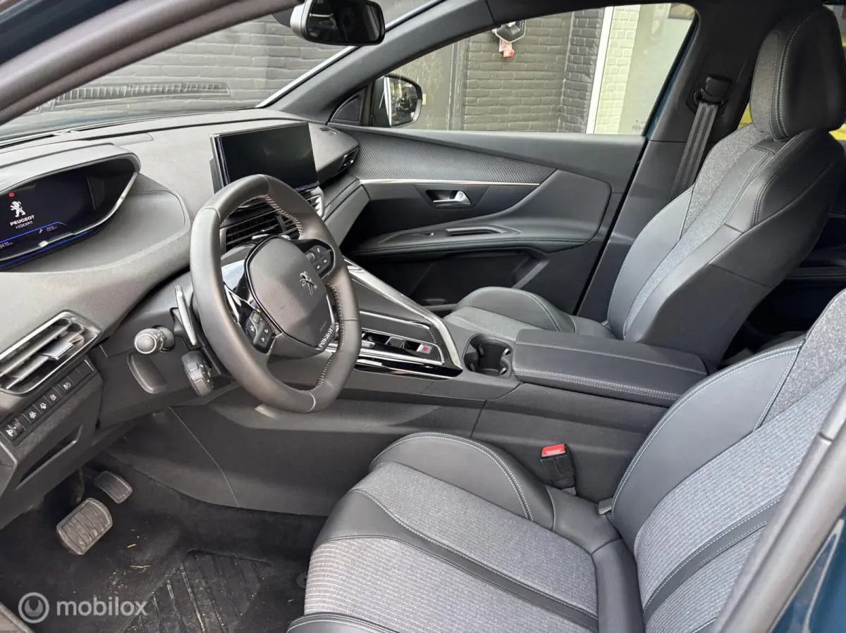 1.6 HYbrid 190 Allure Pack Business Navigatoe Adaptive Cruise control