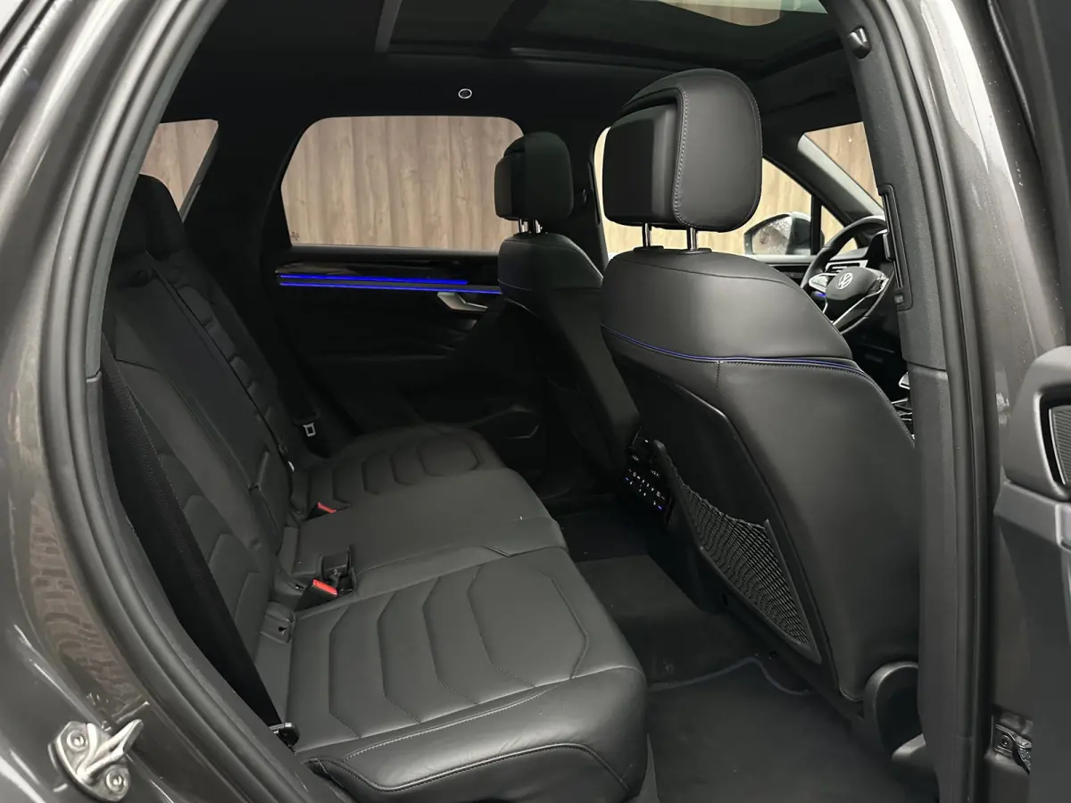 R 3.0 TSi 4MOTION | Puglia| Dak| Massage| Luchtvering| BTW auto|
