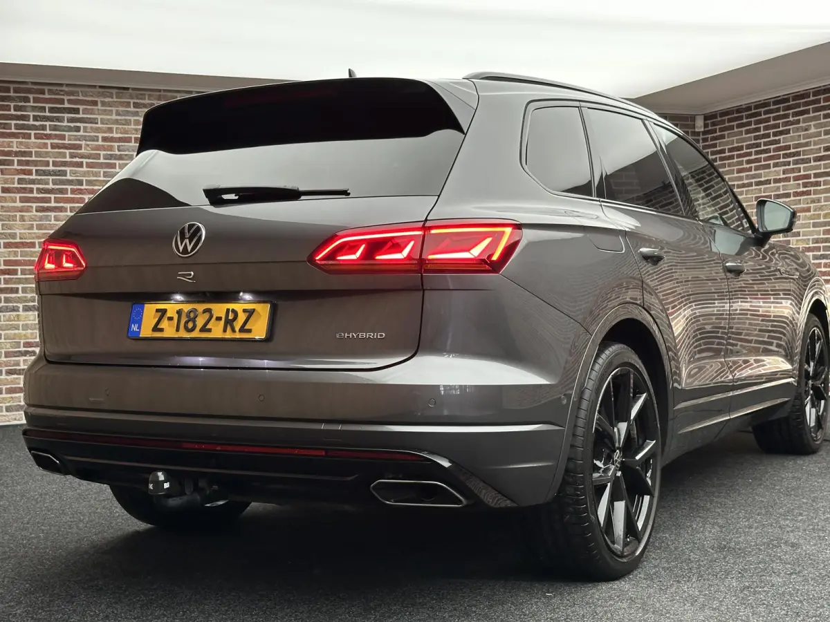 R 3.0 TSi 4MOTION | Puglia| Dak| Massage| Luchtvering| BTW auto|
