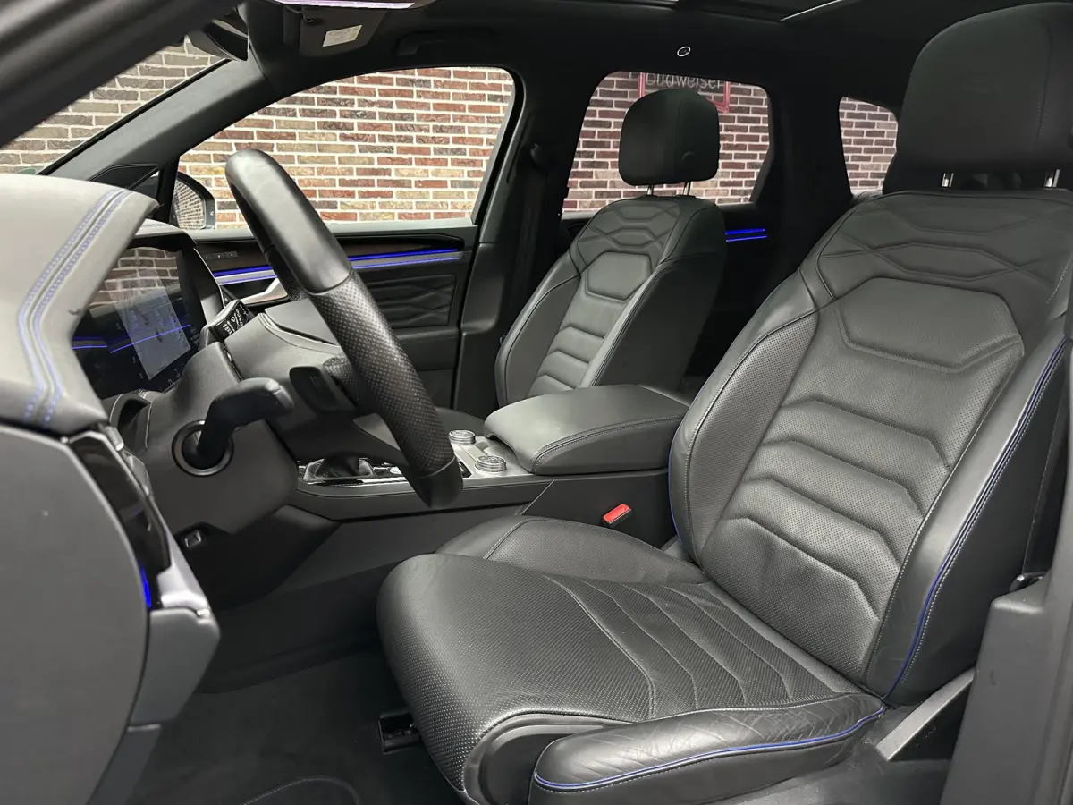 R 3.0 TSi 4MOTION | Puglia| Dak| Massage| Luchtvering| BTW auto|