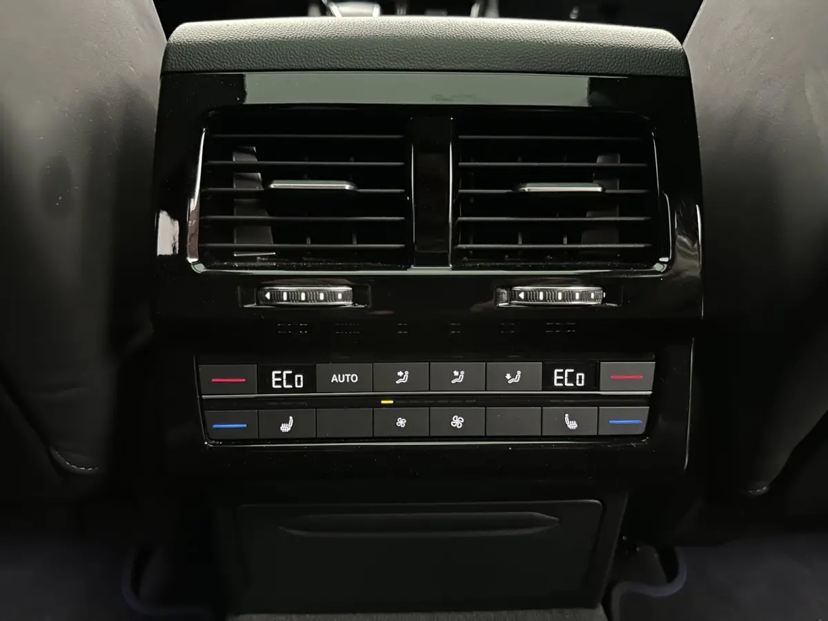 R 3.0 TSi 4MOTION | Puglia| Dak| Massage| Luchtvering| BTW auto|
