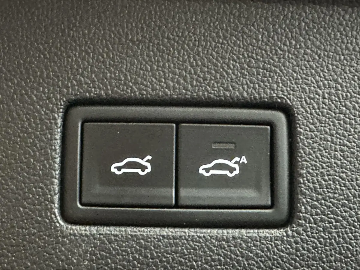R 3.0 TSi 4MOTION | Puglia| Dak| Massage| Luchtvering| BTW auto|