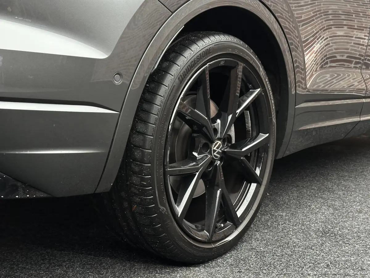 R 3.0 TSi 4MOTION | Puglia| Dak| Massage| Luchtvering| BTW auto|