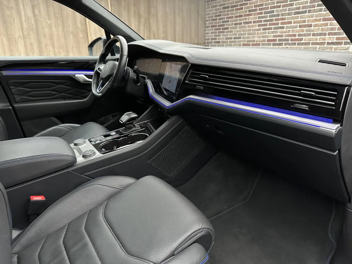 R 3.0 TSi 4MOTION | Puglia| Dak| Massage| Luchtvering| BTW auto|