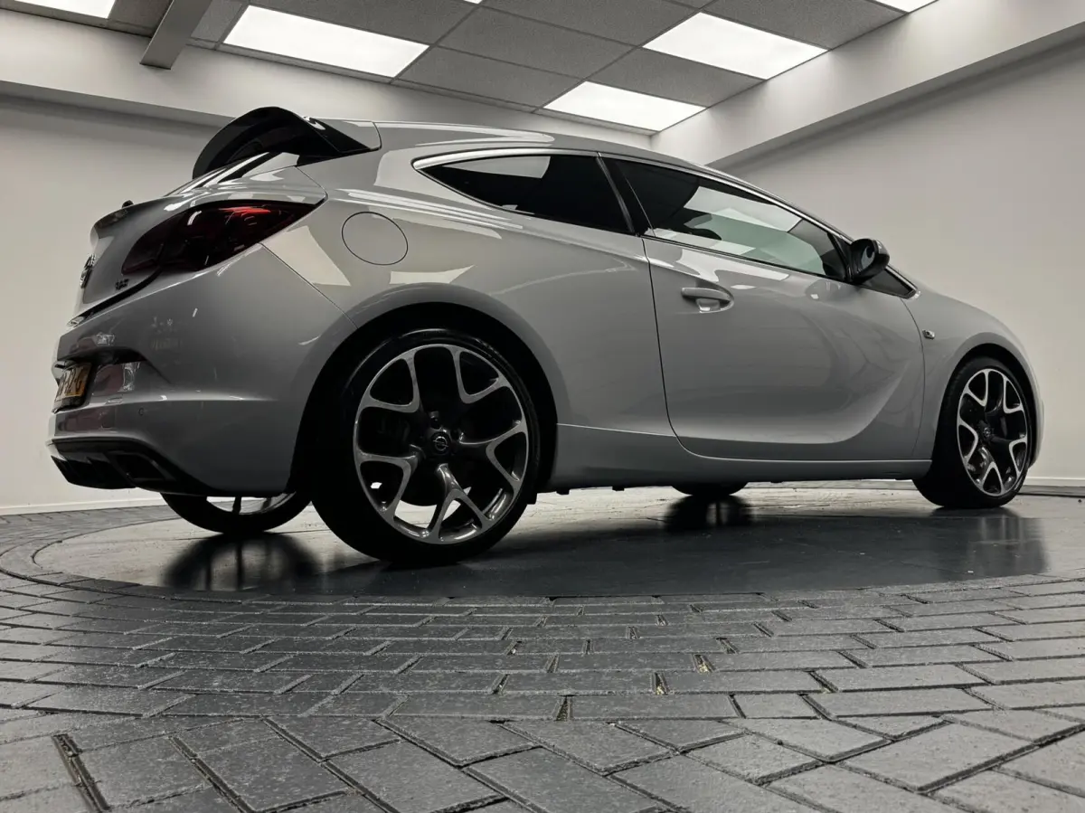 2.0 Turbo OPC 280PK Navigatie-Cr.contr-Clima-Leder-Stoelverwarming-Parkeersensoren-Lm19''velgen