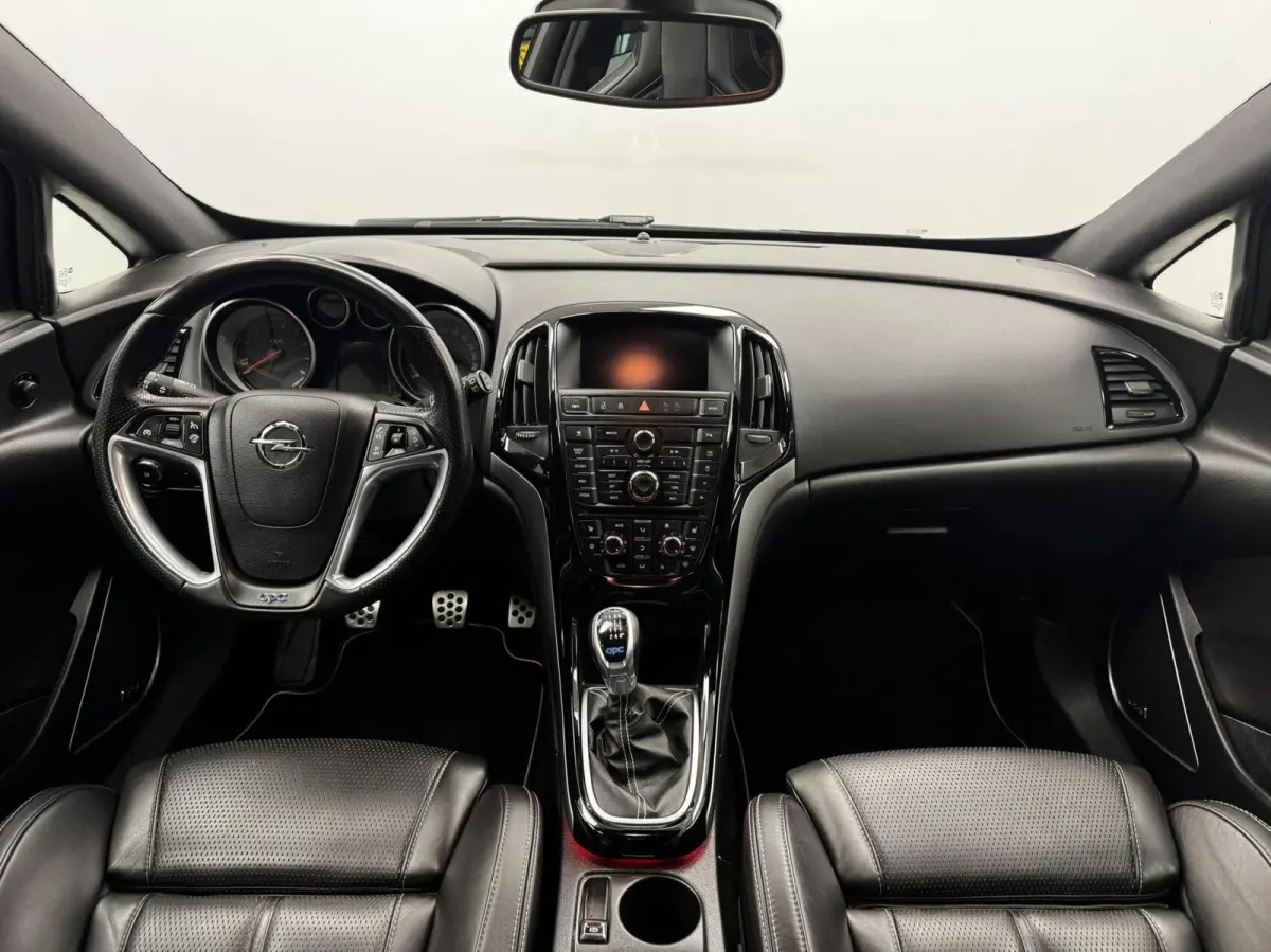 2.0 Turbo OPC 280PK Navigatie-Cr.contr-Clima-Leder-Stoelverwarming-Parkeersensoren-Lm19''velgen