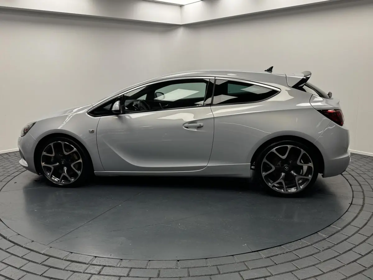 2.0 Turbo OPC 280PK Navigatie-Cr.contr-Clima-Leder-Stoelverwarming-Parkeersensoren-Lm19''velgen