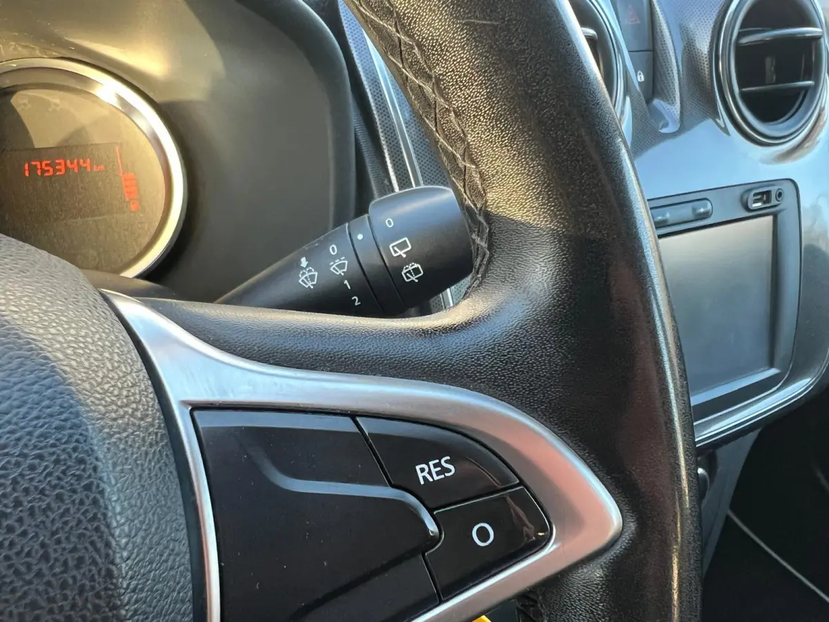 0.9 TCe SL 1e Eigenaar,Navigatie,Airco,Trekhaak,PDC,CruiseControl,N.A.P!Apk tot 17-01-2027