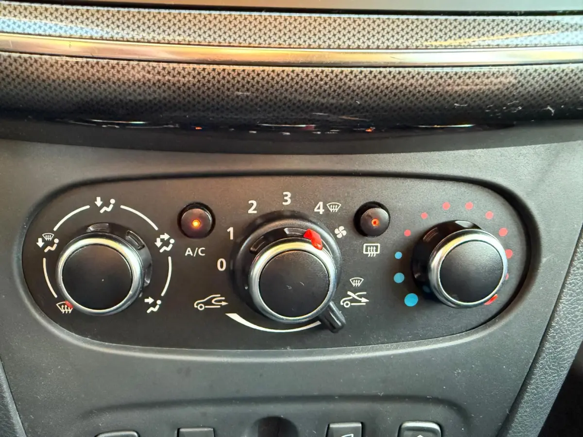 0.9 TCe SL 1e Eigenaar,Navigatie,Airco,Trekhaak,PDC,CruiseControl,N.A.P!Apk tot 17-01-2027