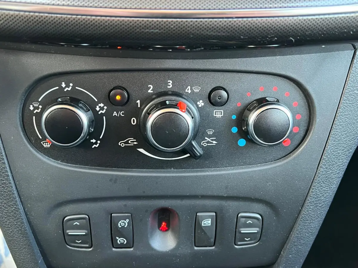 0.9 TCe SL 1e Eigenaar,Navigatie,Airco,Trekhaak,PDC,CruiseControl,N.A.P!Apk tot 17-01-2027