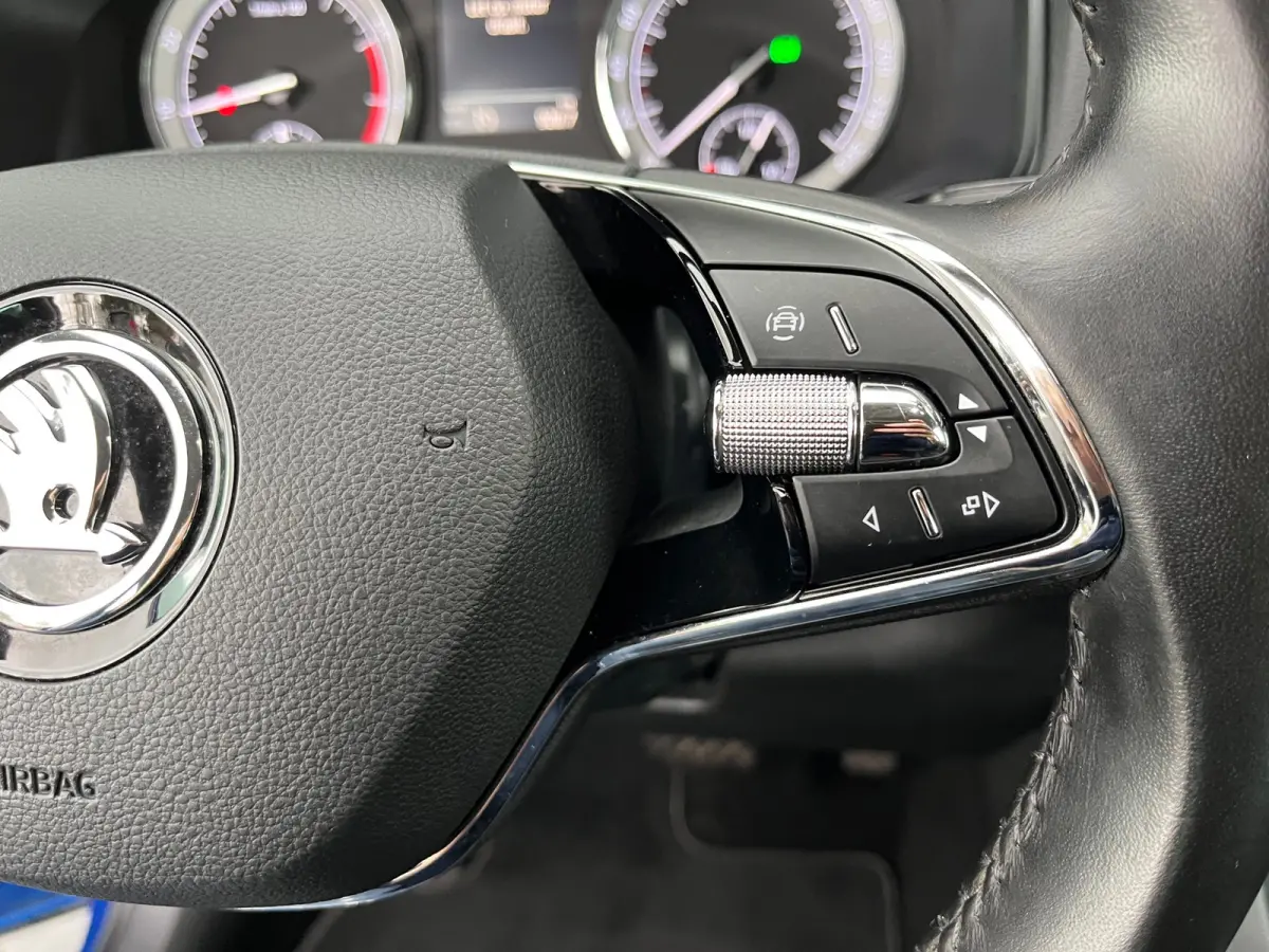 1.5 TSI ACT Business Edition Plus NL.Auto/Trekhaak/Carplay/Camera/Full Led/Cruise/1Ste Eigenaar/Dealer Onderhouden