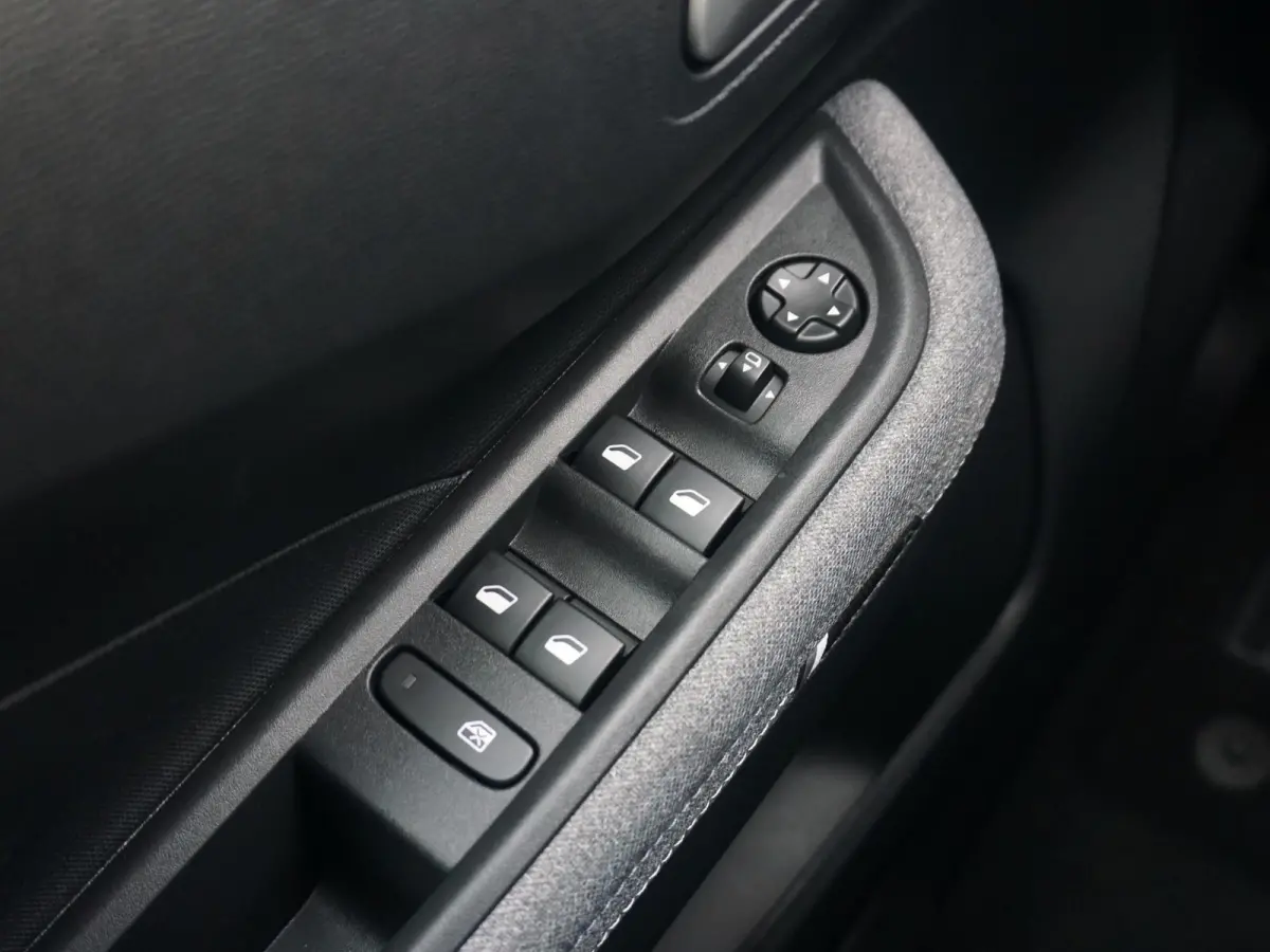 GS 113 Pk 44 kWh 3 fase | Climate Control | Winterpack | Navigatie EU | Privacy Glass | Carplay / AndroidAuto | Parkpilot / Camera |  Direct uit voorraad leverbaar |