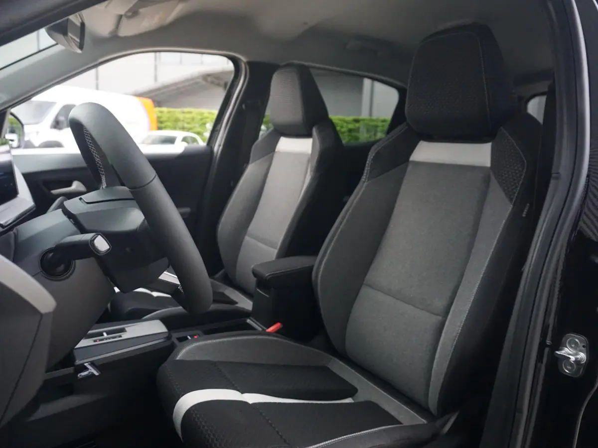 GS 113 Pk 44 kWh 3 fase | Climate Control | Winterpack | Navigatie EU | Privacy Glass | Carplay / AndroidAuto | Parkpilot / Camera |  Direct uit voorraad leverbaar |
