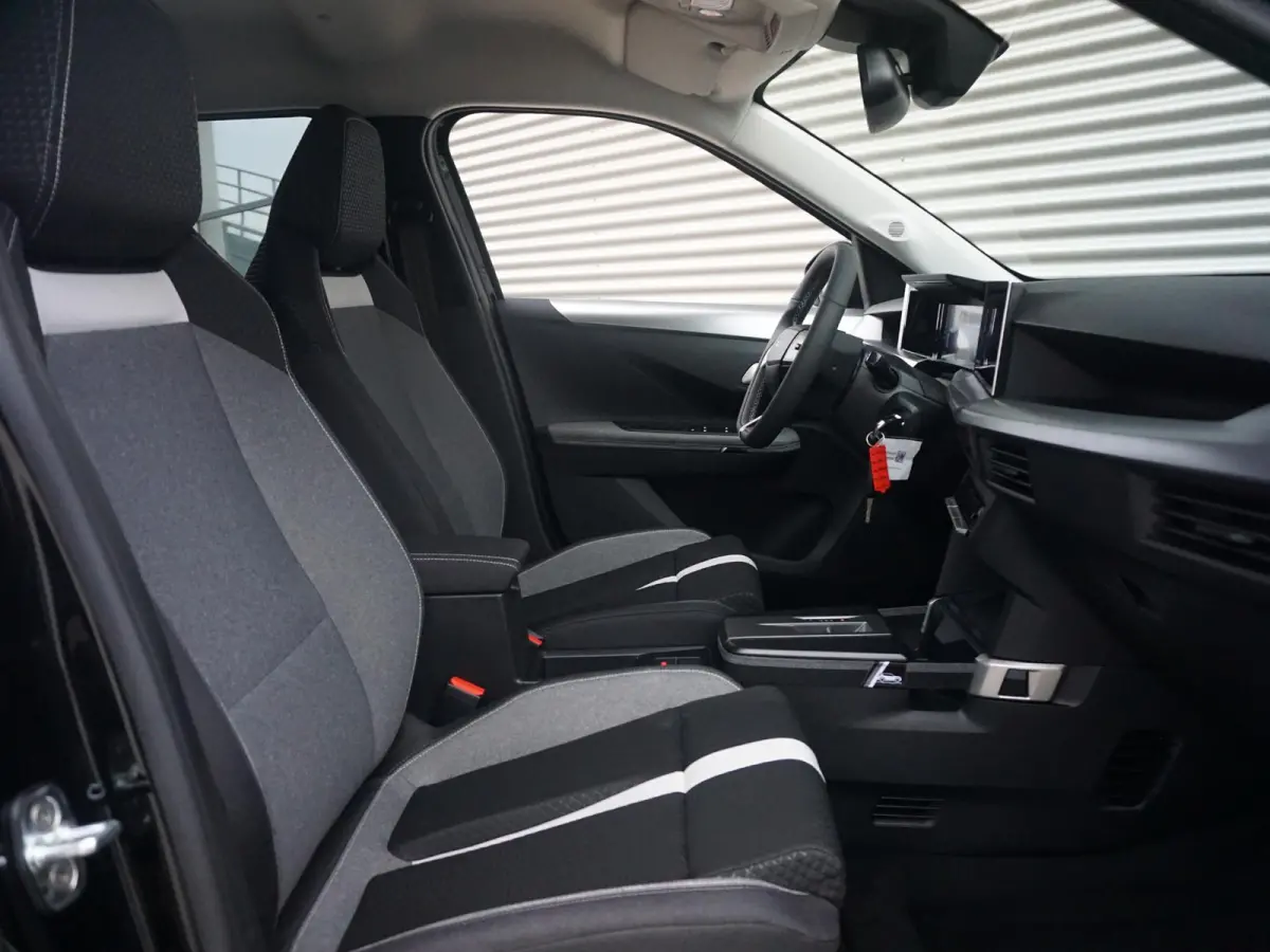 GS 113 Pk 44 kWh 3 fase | Climate Control | Winterpack | Navigatie EU | Privacy Glass | Carplay / AndroidAuto | Parkpilot / Camera |  Direct uit voorraad leverbaar |