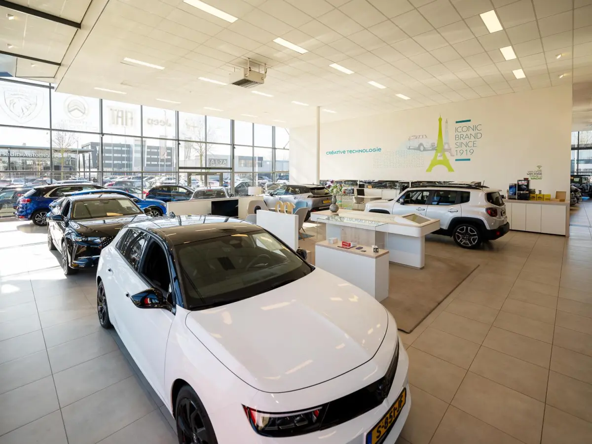 1.6 Plug-in Hybrid 195 Allure 7p * Panoramic Navigation pack * 360 Vision & Drive Pack * Zeer Compleet