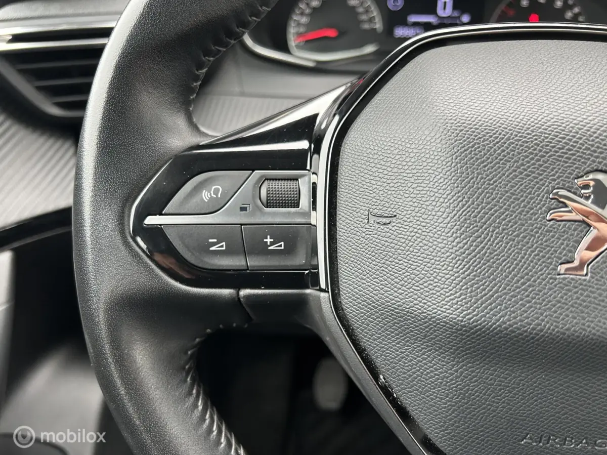 1.2 PureTech Blue LeaseActive|CAMERA|CRUISE|NAV