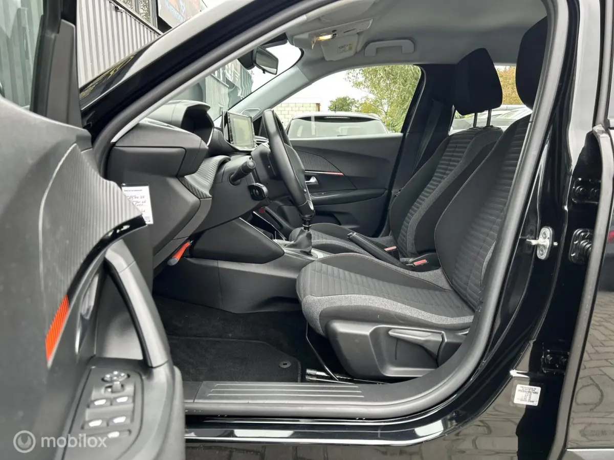 1.2 PureTech Blue LeaseActive|CAMERA|CRUISE|NAV
