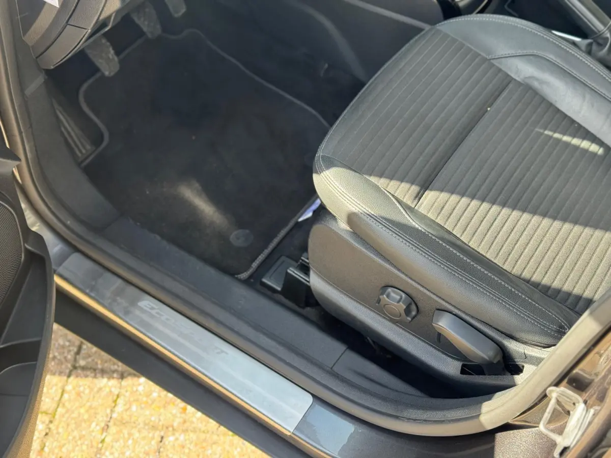 1.0 EcoBoost Titanium 2019 NAVI CLIMA NAP BTW!