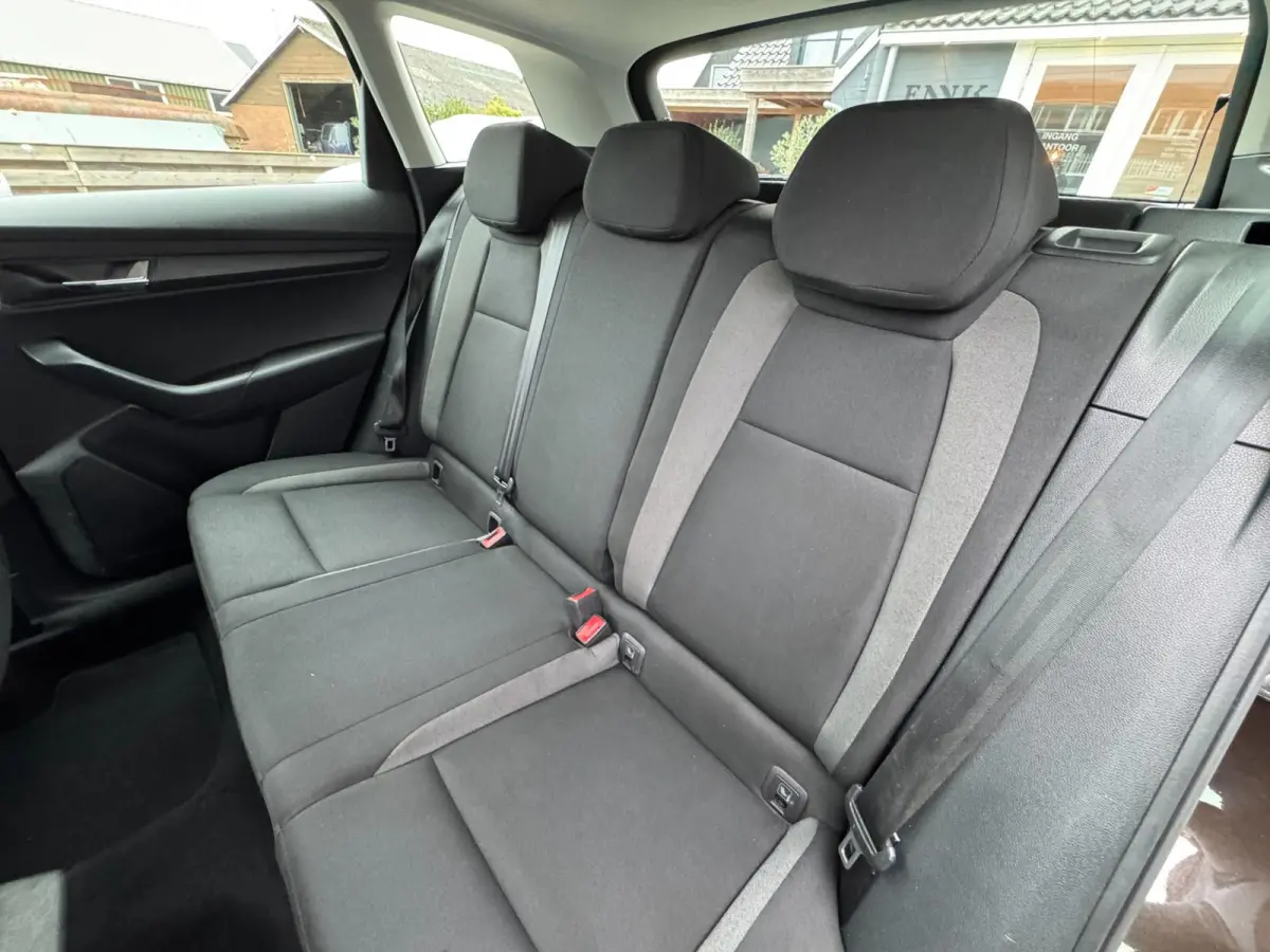 1.0 TSI Business Edition 1e Eigenaar 65000 km ! .