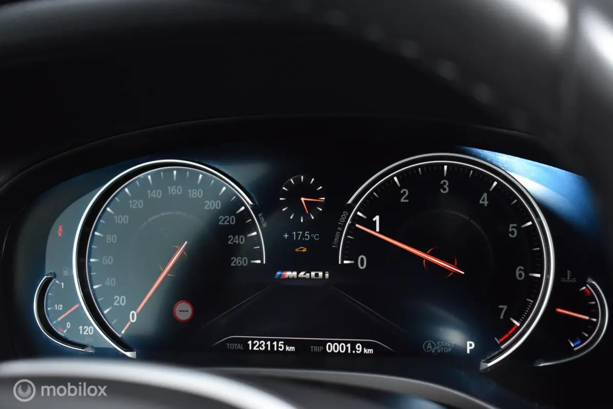 M40i xDrive Saphirschwarz Pano HUD H/K 360°Cam DAB Memory 20" LMV Zeer mooi!