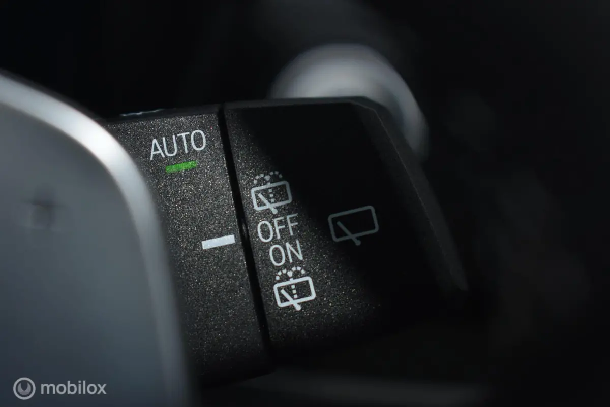 M40i xDrive Saphirschwarz Pano HUD H/K 360°Cam DAB Memory 20" LMV Zeer mooi!