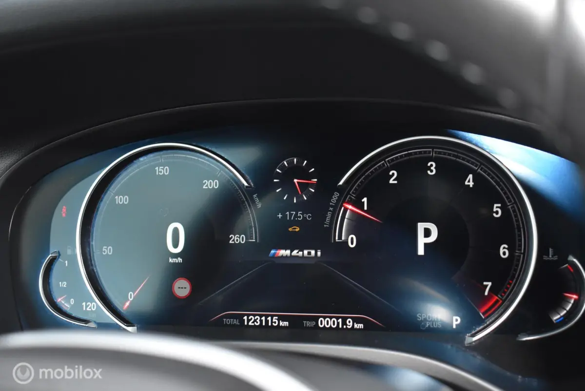 M40i xDrive Saphirschwarz Pano HUD H/K 360°Cam DAB Memory 20" LMV Zeer mooi!