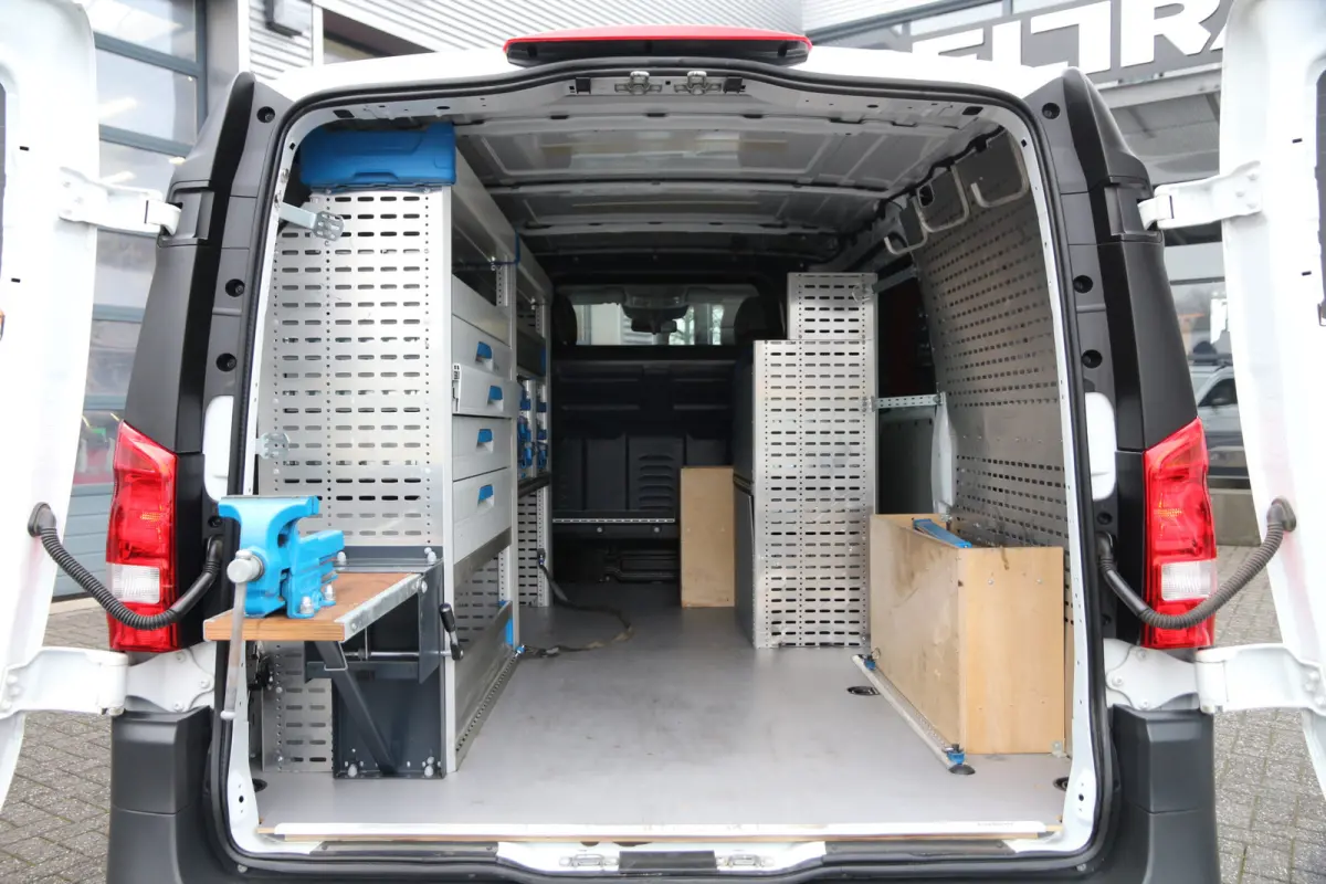 119 CDI | Aut. | 4Matic / 4x4 | Werkplaats inrichting | Cruise | Airco..